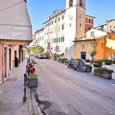 Ferienwohnung La Tana Del Poeta Lerici Exterior foto