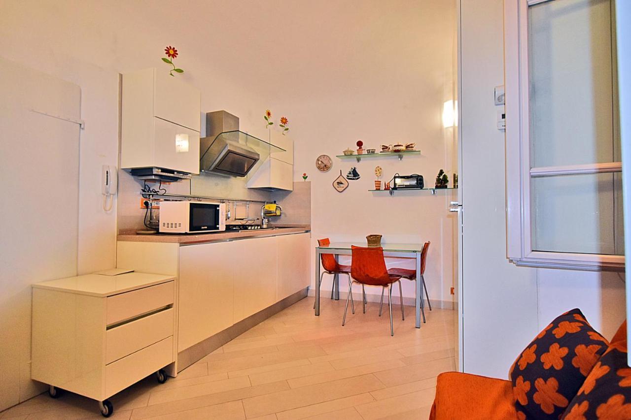 Ferienwohnung La Tana Del Poeta Lerici Exterior foto