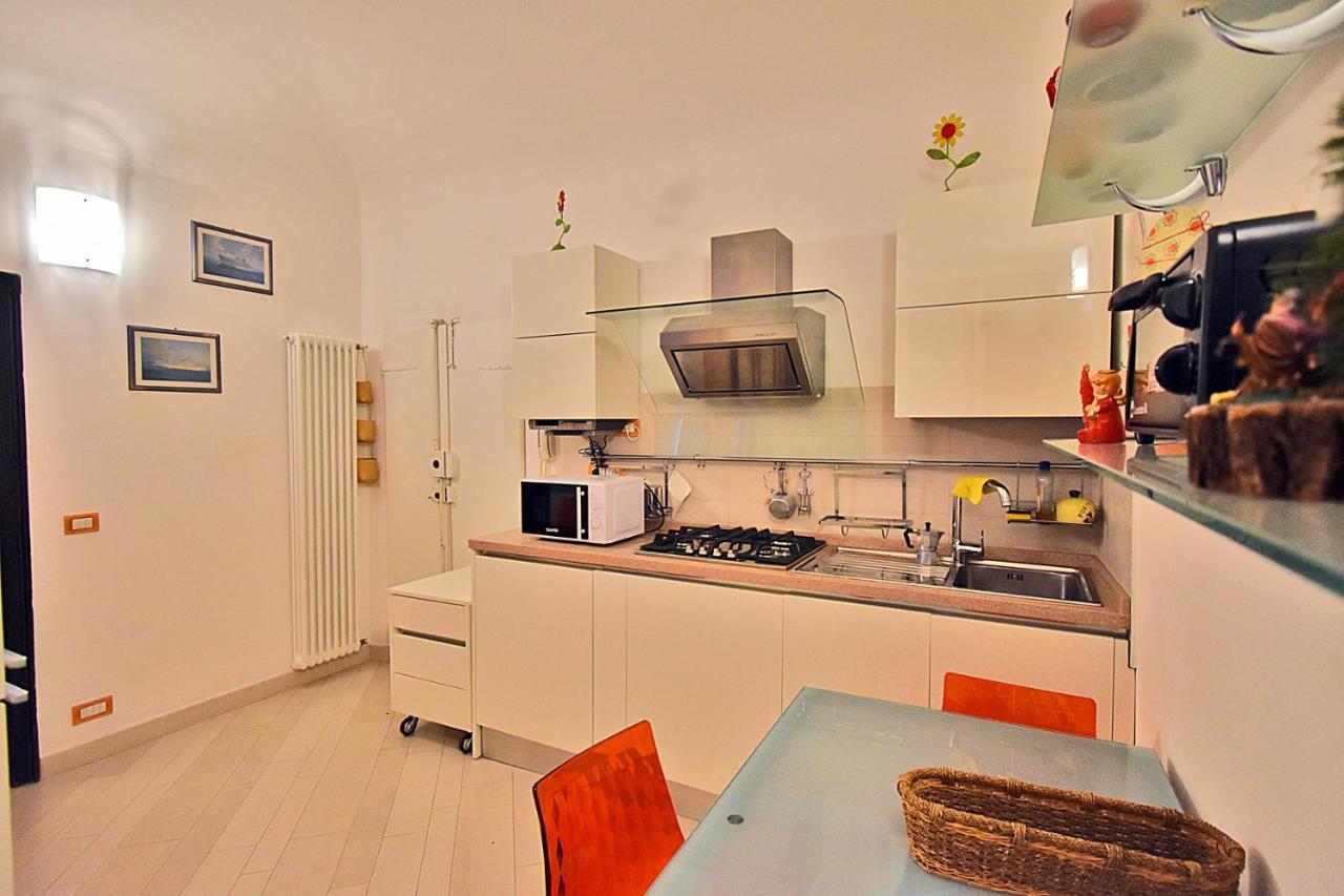 Ferienwohnung La Tana Del Poeta Lerici Exterior foto